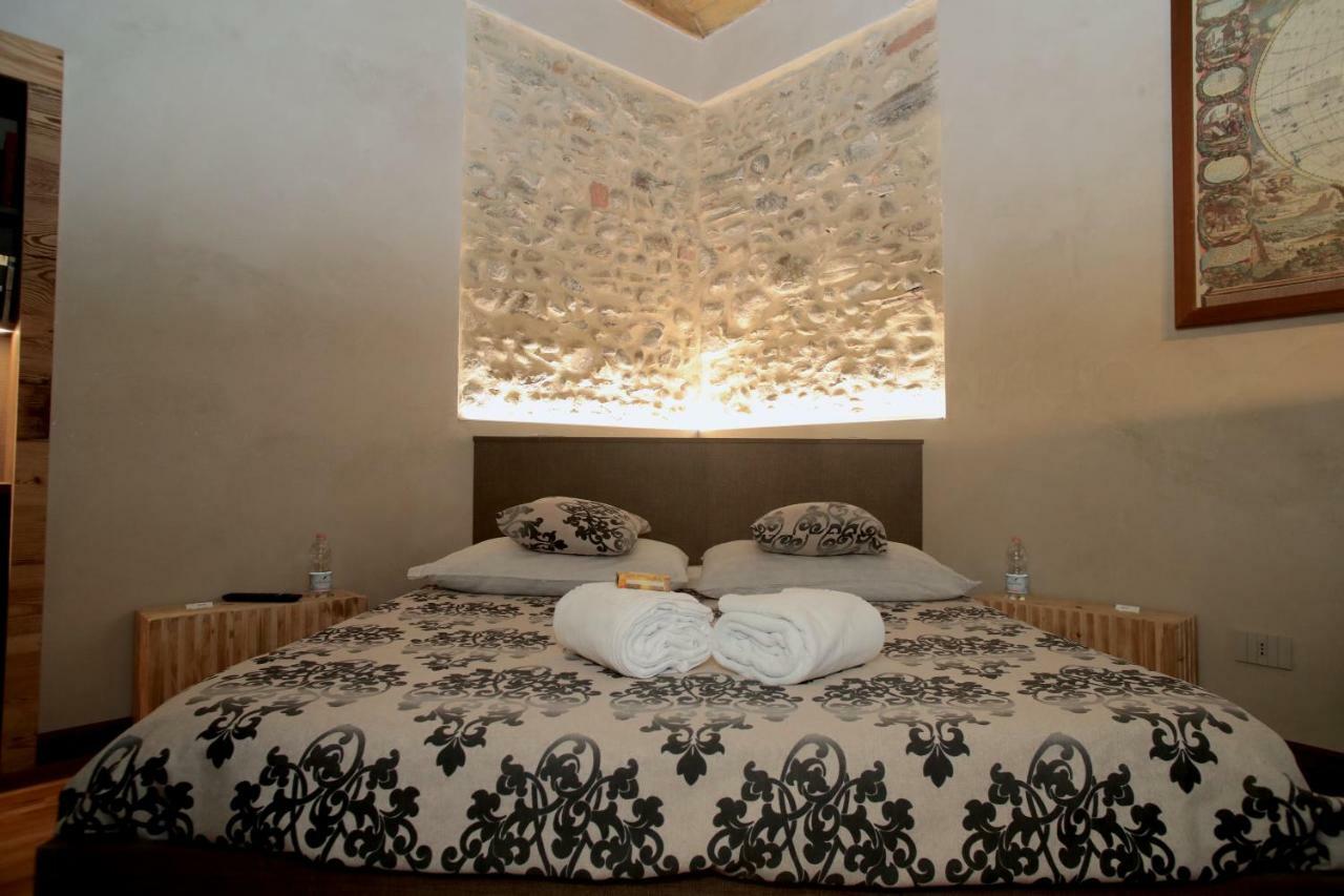 Epicuro Guest House Somma Lombardo Eksteriør bilde