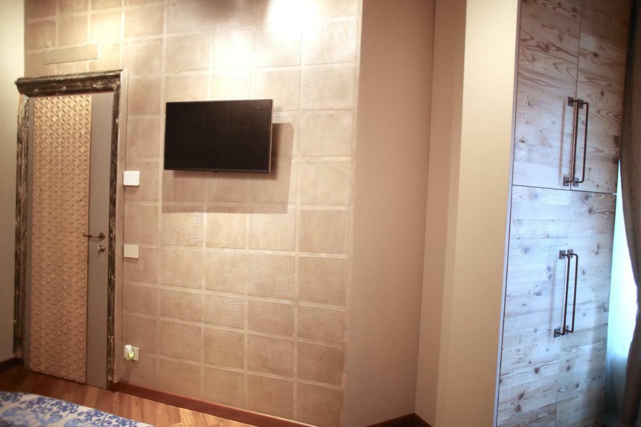 Epicuro Guest House Somma Lombardo Eksteriør bilde